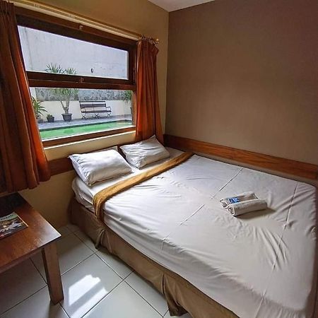 Guest House Teras Solo Syariah Extérieur photo